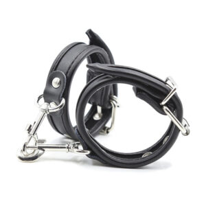 Ohmama Fetish-Handschellen für Handgelenk-PVC · Bondage & Handschellen (Bild 4)