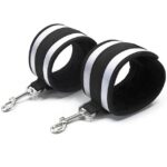 Ohmama Fetish-Grau-Metal Handgelenke · Sextoys
