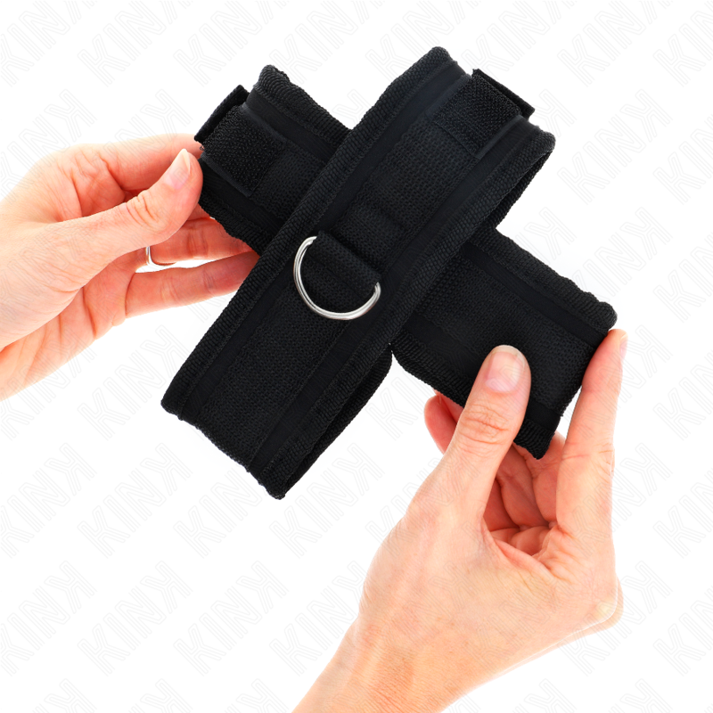 Kink Wrist Restraint-Cross Cuffs Black 34 X 5.5 cm · Bondage & Handschellen (Bild 2)