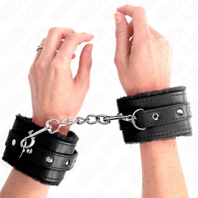 Kink Wrist Restraint-Handschellen Premium Gepolsterte Schwarz-Fell · Bondage & Handschellen