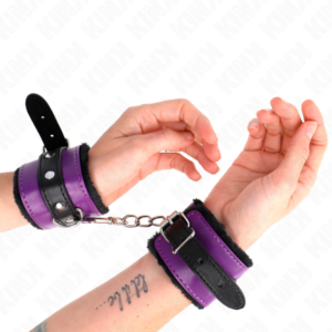 Kink Wrist Restraint-Premium Pullover mit schwarzem Pelz gepolstert · Bondage & Handschellen